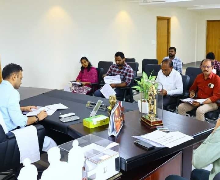 జల వనరుల పరిరక్షణకు చర్యలు: కలెక్టర్