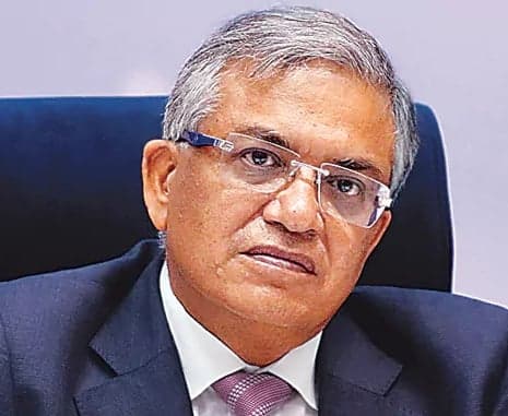 సీఈసీ రాజీనామాకు విపక్షాల డిమాండ్