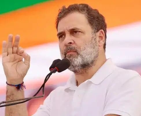 సుప్రీంకోర్టుకు పాదయాత్ర: రాహుల్