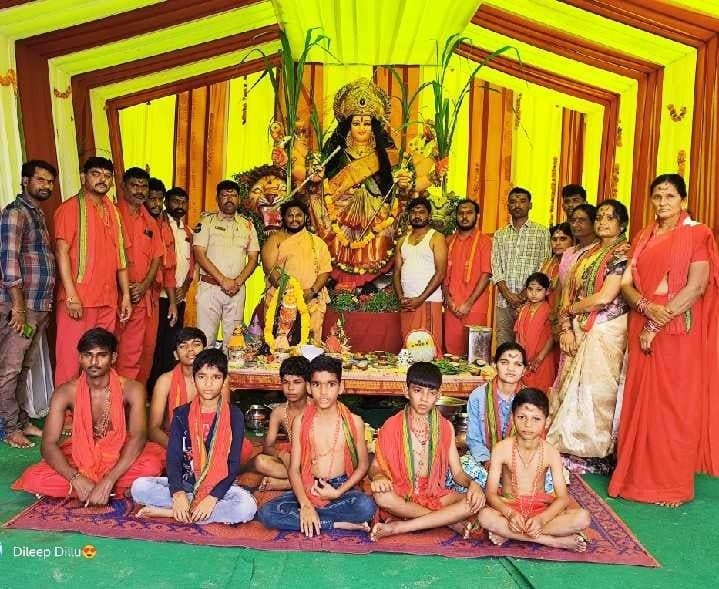గూడూరు ఉత్సవాల్లో భవాని మాలధారుల సందడి - Udayam