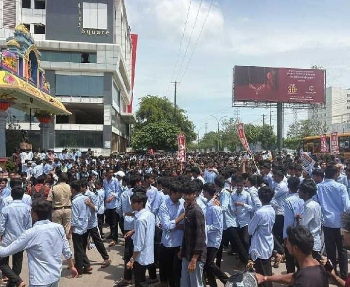 శక్తి పాలసీకి వ్యతిరేకంగా విద్యార్థుల ఆందోళన