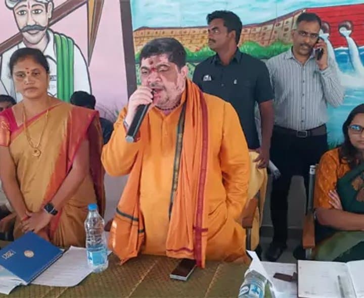 కేసీఆర్‌ పాలనలో ఒక్క ఇల్లు కూడా నిర్మించలేదు