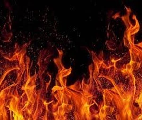 సికింద్రాబాద్‌ స్వప్నలోక్‌ కాంప్లెక్స్‌లో అగ్ని ప్రమాదం - Udayam Digital