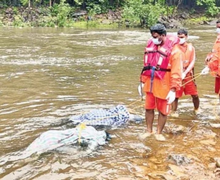 సోకులేరులో గల్లంతైన ఇద్దరి మృతదేహాలు లభ్యం