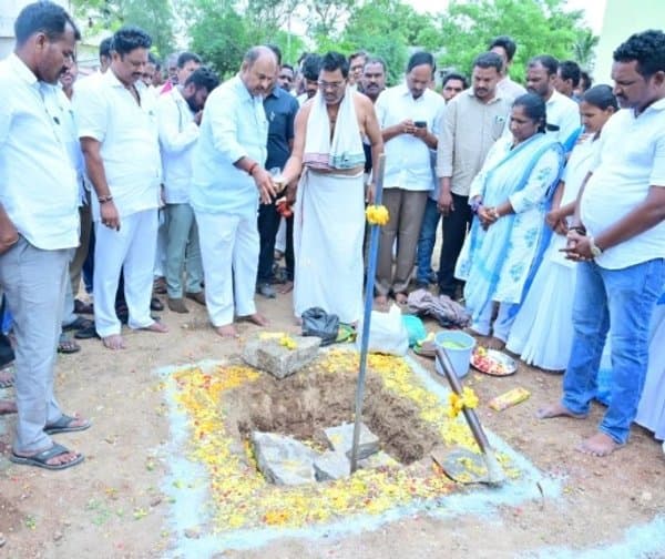 ఓపీ బ్లాక్ నిర్మాణానికి భూమిపూజ