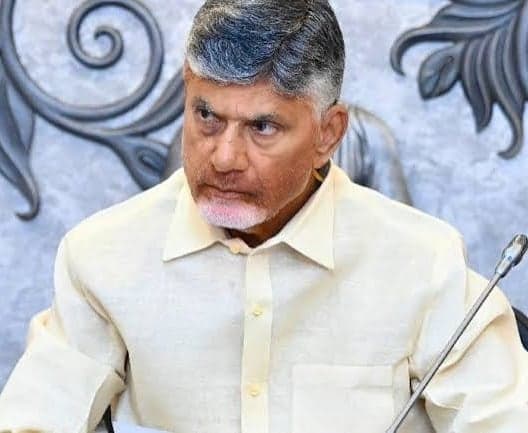 రెబల్ అభ్యర్థులను సస్పెండ్ చేయండి: చంద్రబాబు