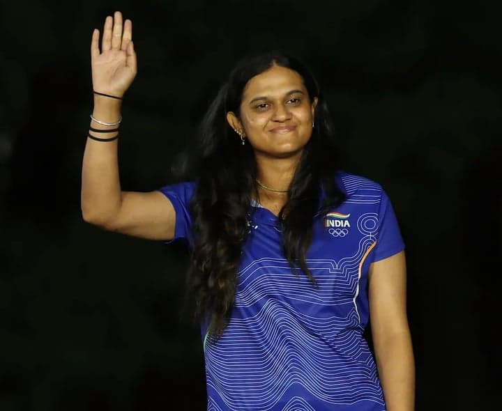ప్రణవికి షానన్‌ టాన్‌ నుంచి గట్టి పోటీ
