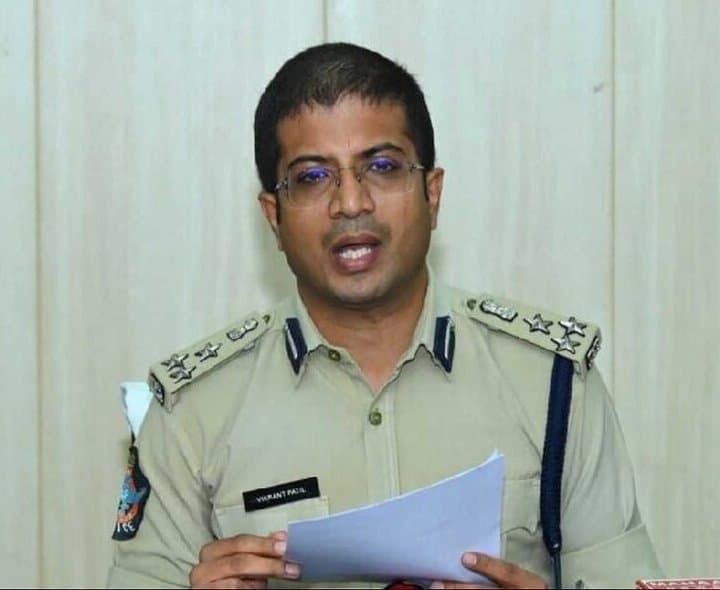 సుగాలి ప్రీతి తల్లి వీల్‌చైర్ యాత్ర