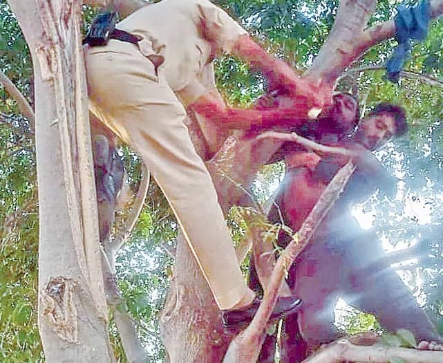 నాలుగు నిమిషాల్లో చేరుకుని ప్రాణాలు కాపాడిన పోలీసులు