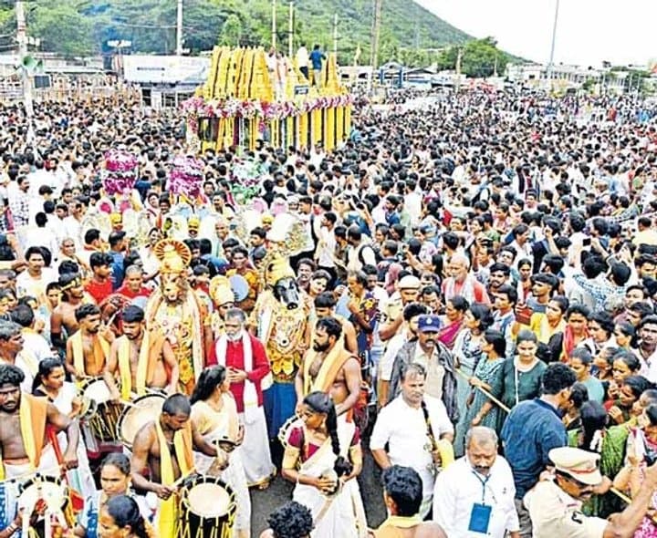సింహగిరి గిరిప్రదక్షిణ వైభవం