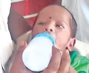 బస్టాండ్‌లో పసికందు వదిలివేత