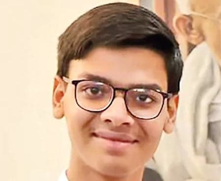 సీబీఎస్‌ఈ లోపాలను గుర్తించిన నిసర్గకు అమెరికా ‘హాల్‌ ఆఫ్‌ ఫేమ్‌’ గౌరవం