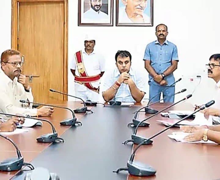 ఓటర్ల జాబితా సవరణలో జనగామ జిల్లా అగ్రస్థానం