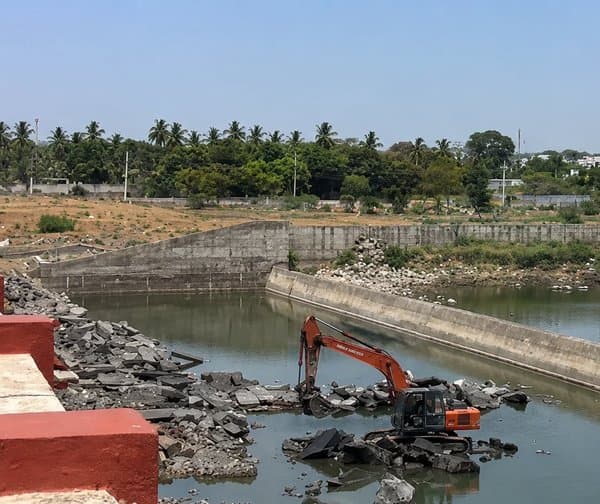 ఖమ్మంలో చెక్ డ్యామ్ తొలగింపు పనులు ముమ్మరం