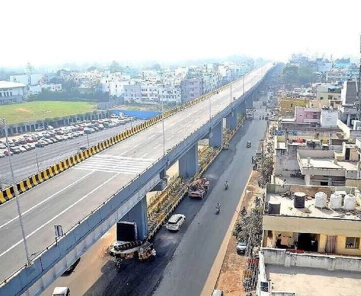 పాతబస్తీ ట్రాఫిక్‌కు మూడు ప్రాజెక్టులు