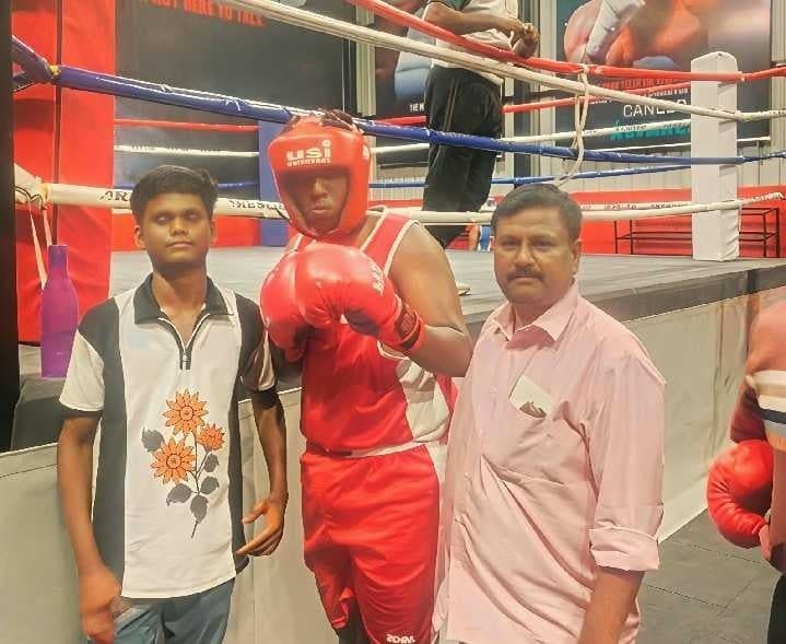 బాక్సింగ్‌లో తొండవాడ విద్యార్థి విజయం