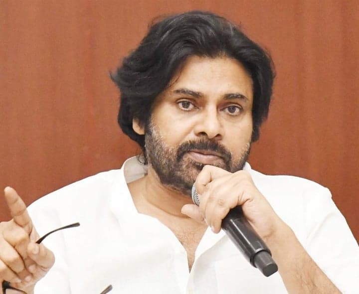 మహిళల ఆసియా కప్ విజేతలకు పవన్ కల్యాణ్ అభినందనలు
