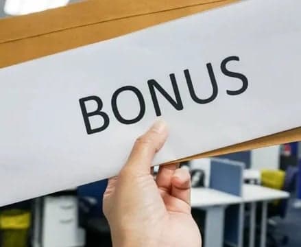 రైల్వే ఉద్యోగులకు బోనస్‌పై ఉత్కంఠ