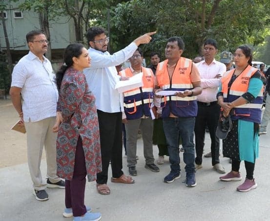 మియాపూర్‌లో క్రీడా మైదానాలు, డ్రైనేజీ పనుల పరిశీలన