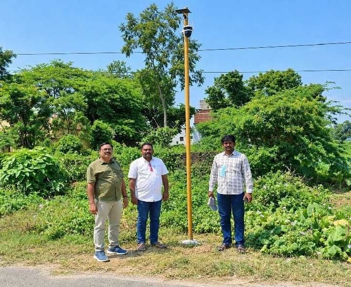గజపతినగరంలో సీసీ కెమెరాల పర్యవేక్షణ - Udayam