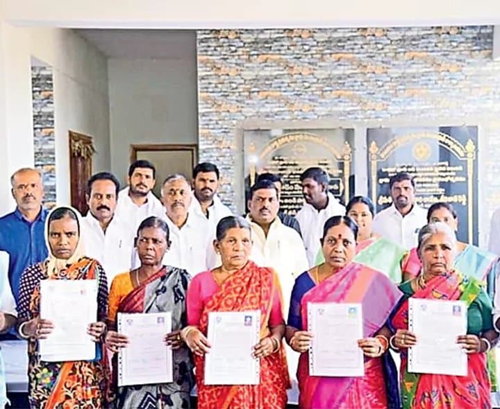 ల్యాండ్ పూలింగ్ రైతులకు నిరీక్షణ తప్పదా?
