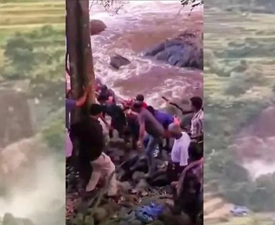 కేరళలో వర్ష బీభత్సం.. ఐదుగురు మృతి