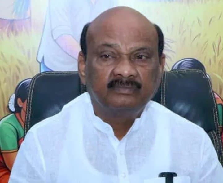 సభకు రాకుంటే జీతం వెనక్కి - Udayam