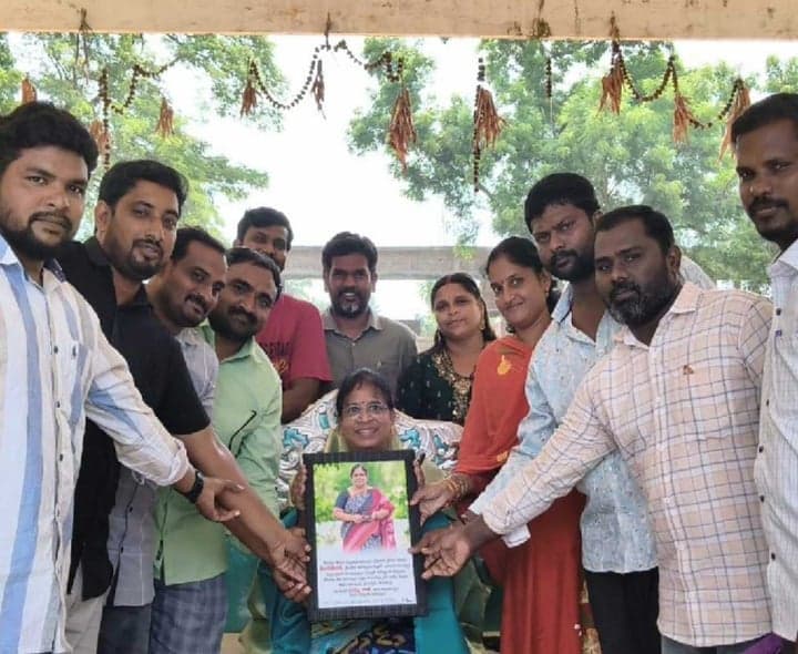 మురమండలో ఉపాధ్యాయులకు సత్కారం - Udayam