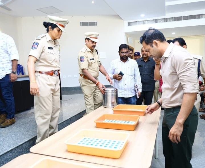 ములుగులో బార్ అండ్ రెస్టారెంట్ కేటాయింపునకు లక్కీ డ్రా - Udayam