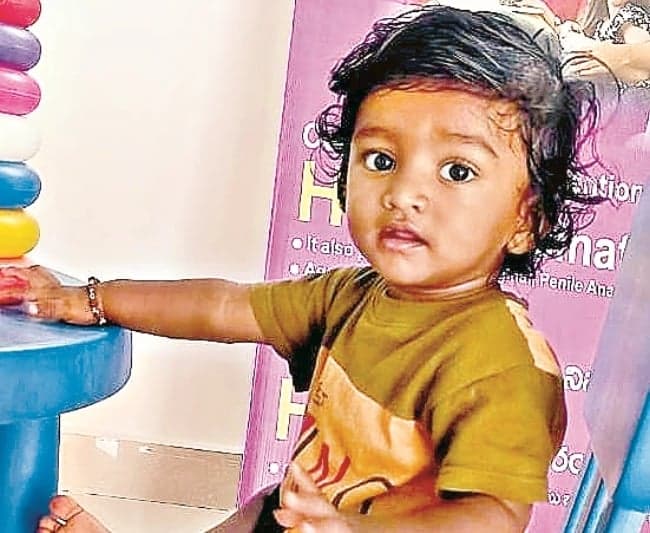 నీటి సంపులో పడి చిన్నారి దుర్మరణం