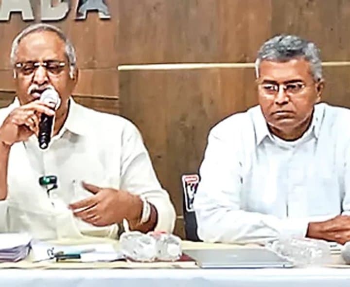 మైనింగ్‌ అక్రమాలు ఆగలేదన్న ఏబీవీ