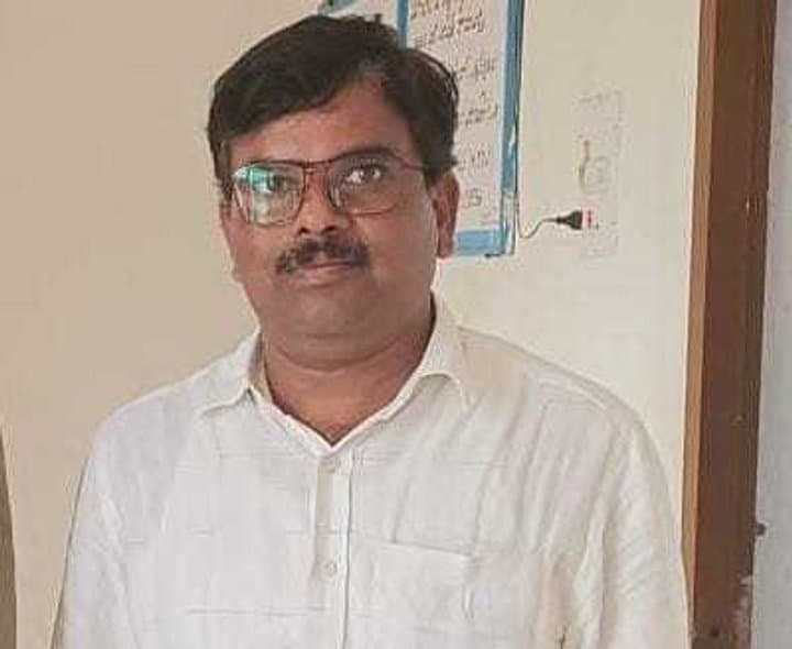 కొత్త ఓటర్ల నమోదుకు దరఖాస్తులు - Udayam