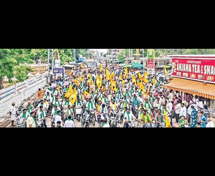 వెలిగొండ ప్రాజెక్టు రాకతో మార్కాపురంలో సంబరాలు