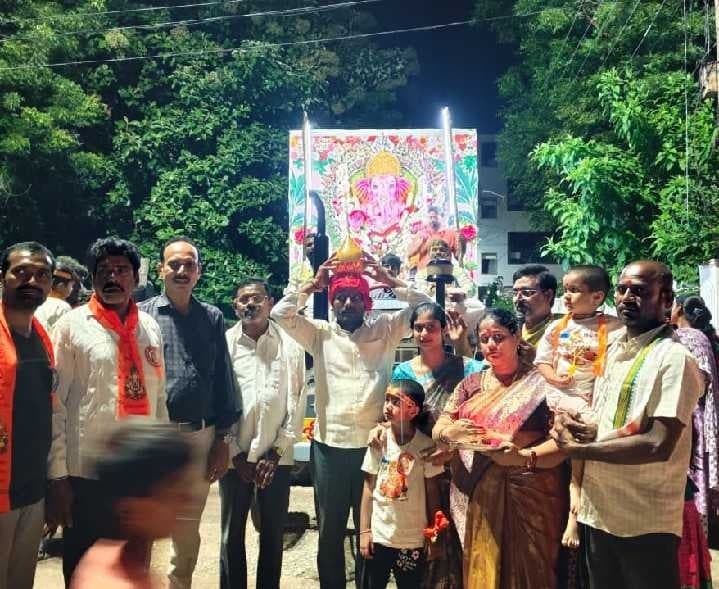 వేలంలో రూ.10,016 పలికిన గణేష్‌ లడ్డూ - Udayam