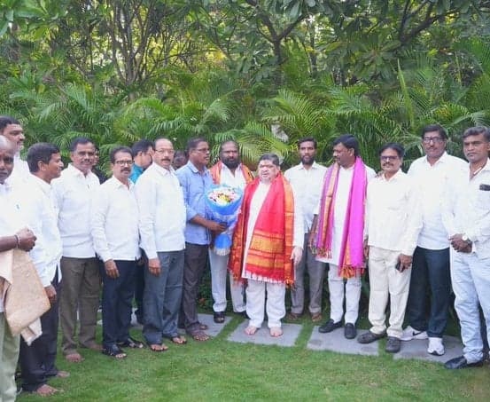 రిటైర్డ్ ఆర్టీసీ కార్మికుల సమస్యల పరిష్కారానికి కృషి చేస్తా: పొన్నం