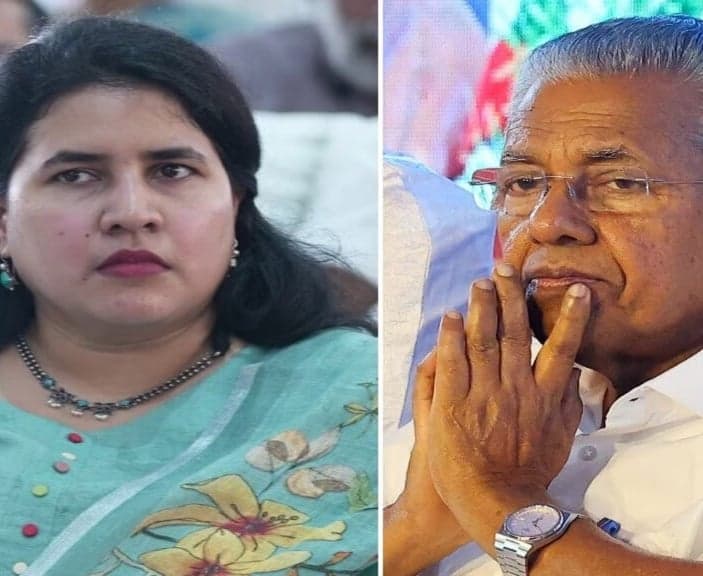 కేరళ మాజీ సీఎం కుటుంబంపై FIRకు హైకోర్టు ఆదేశం