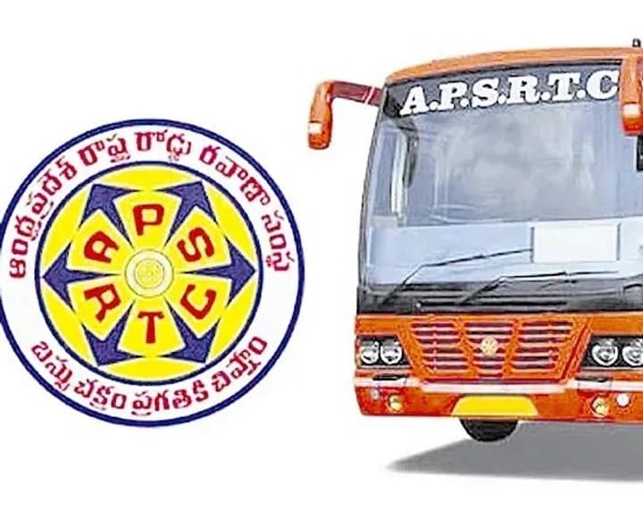 ఆర్టీసీ ఉద్యోగుల నిరసన
