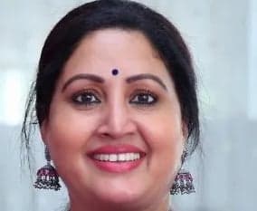 సీనియర్ నటీమణులను పక్కన పెడుతున్నారు: రజిత - Udayam