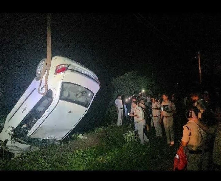 టవర్‌ లొకేషన్‌తో బావిలో కారు గుర్తింపు