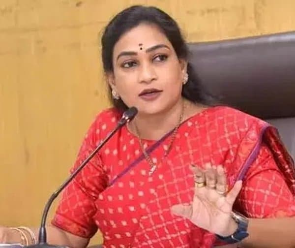 రాష్ట్రంలో తగ్గిన నేరాల రేటు: హోంమంత్రి అనిత