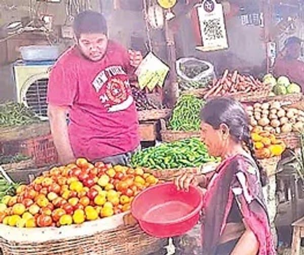దిగుమతులు పెరిగి కూరగాయల ధరలు గుర్రం