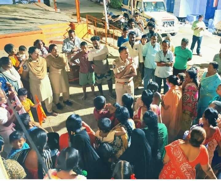 డోన్‌లో మహిళలకు అవగాహన కార్యక్రమం - Udayam