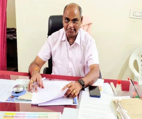 కట్టంగూర్ ఎంపీడీఓగా అంజన్ రెడ్డి బాధ్యతల స్వీకరణ - Udayam Digital
