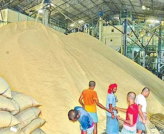 తెలంగాణ రైస్‌ మిల్లుల సంక్షోభం