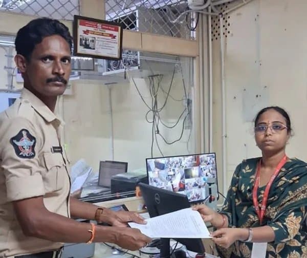 బ్యాంకులకు పోలీసుల భద్రతా హెచ్చరిక