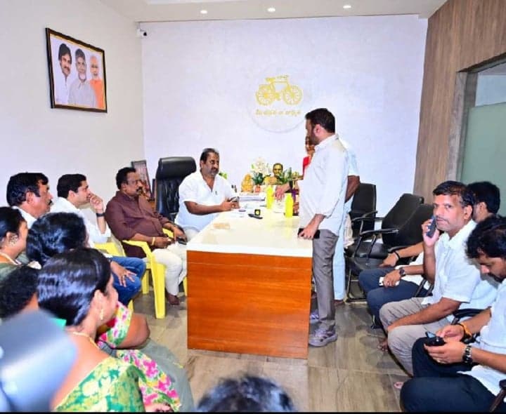 అమలాపురం, ముమ్మిడివరంలో కూటమి సీట్ల సర్దుబాటు - Udayam