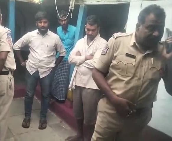 కంగ్టి మండలంలో భారీ చోరీ - Udayam