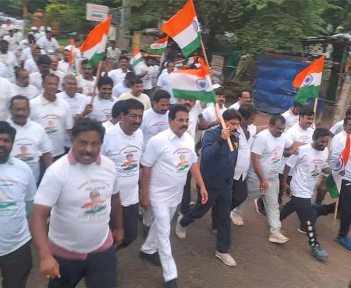 పింగళి వెంకయ్యకు ఘన నివాళి
