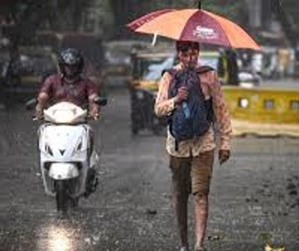 షాద్‌నగర్‌లో భారీ వర్షం - Udayam Digital