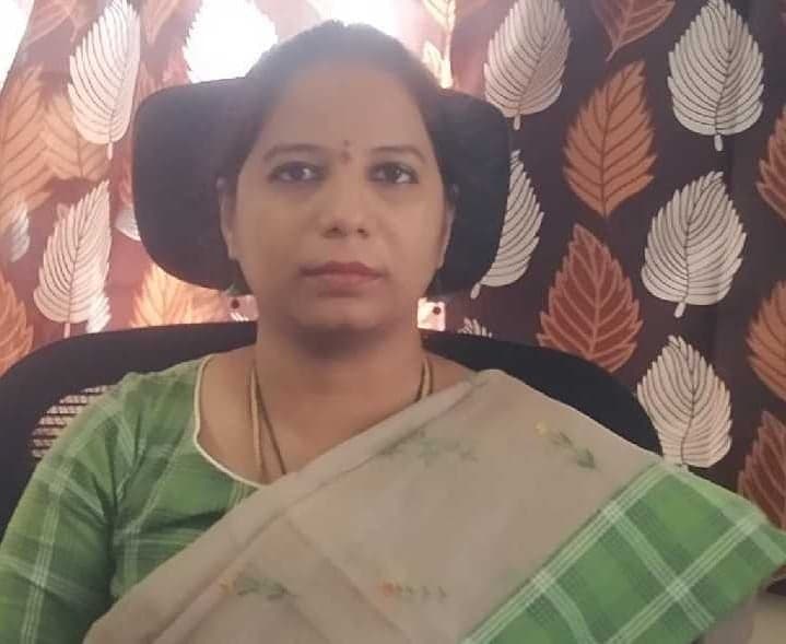 కూకట్‌పల్లిలో MLC ఓటుకు 250 దరఖాస్తులు - Udayam
